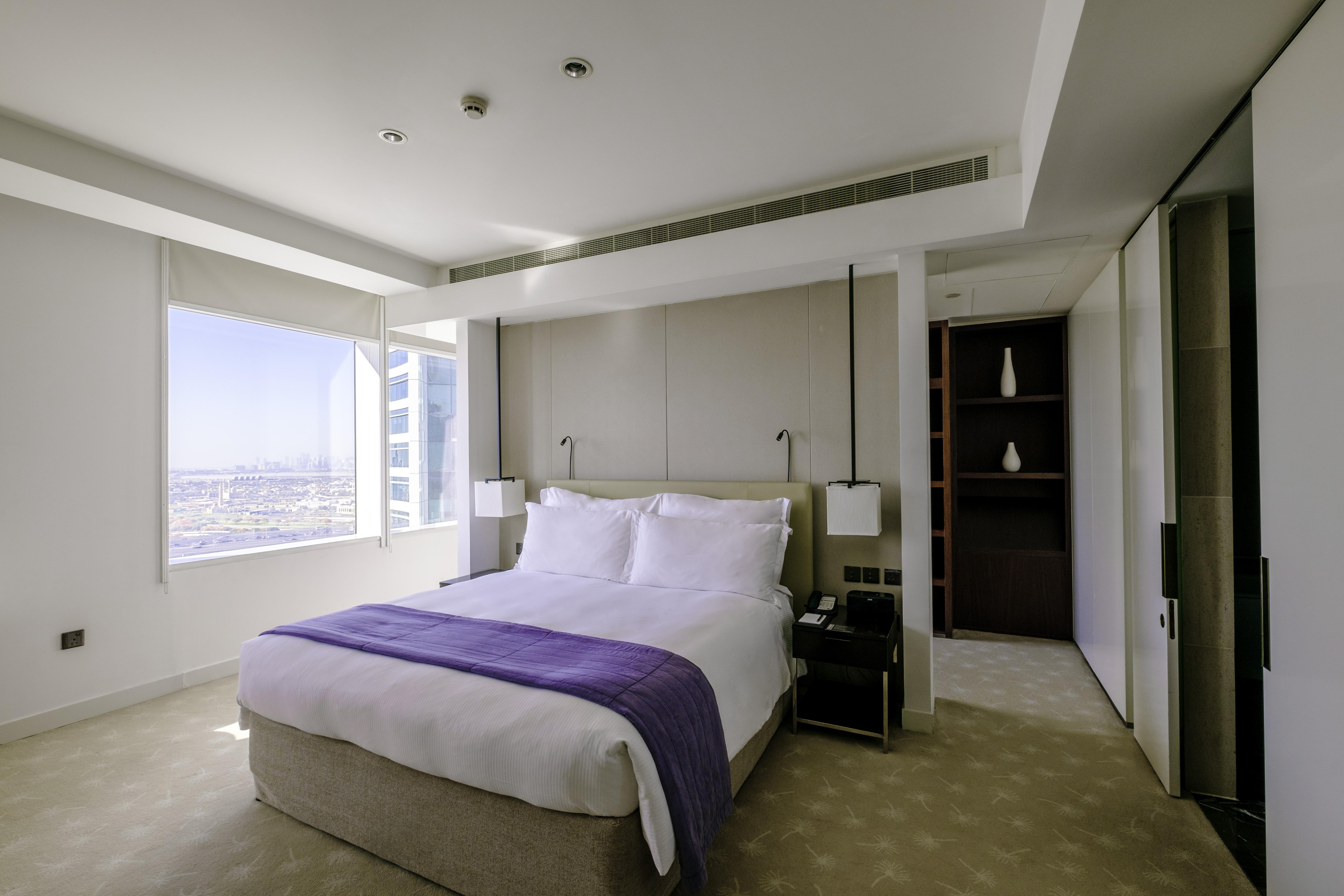 Intercontinental Dubai Festival City By Ihg Eksteriør bilde A bedroom at the InterContinental London The O2